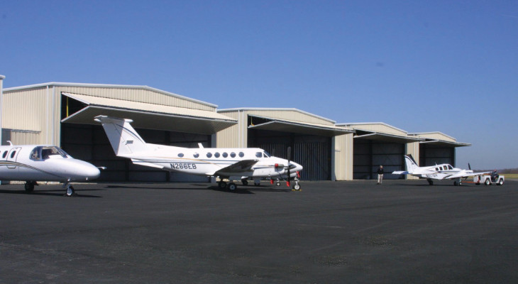 Airplane hangar buildings Airplane hangar buildings
